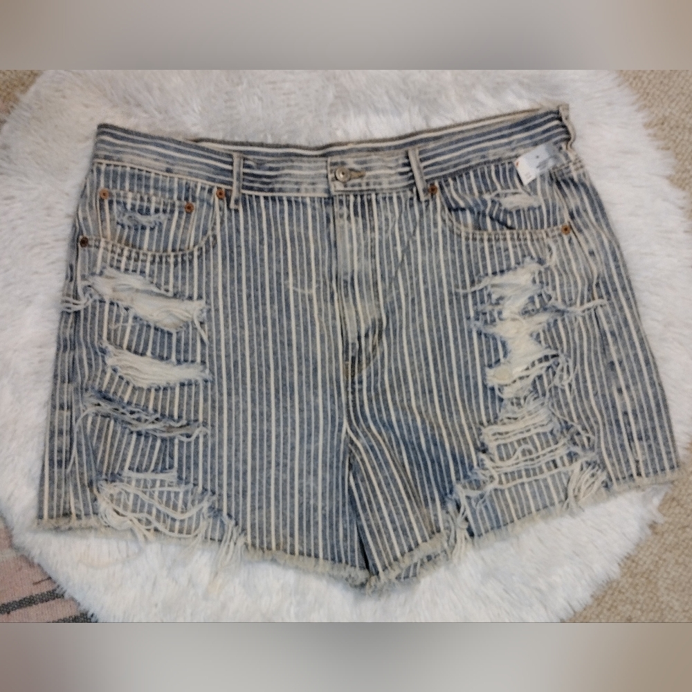 American Eagle Striped 90s Boyfriend Shorts Size 18 New
